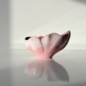 California Pottery Mini Planter Vase #051 Vintage 
Grandma Cottage Petal Pink